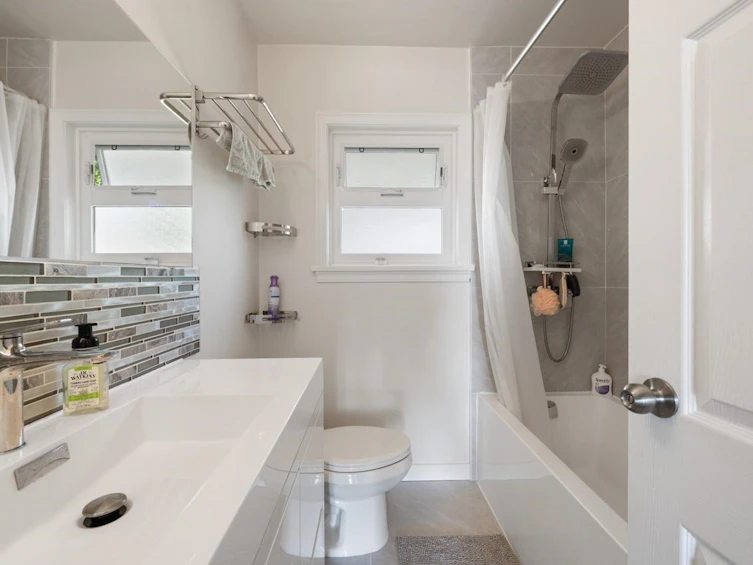 5957 Carson Street, Burnaby, BC, V5J 2Z8 - 18