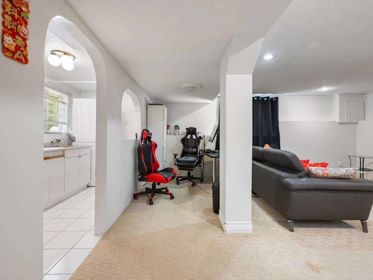5957 Carson Street, Burnaby, BC, V5J 2Z8 - 13