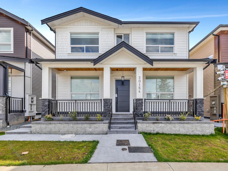 20154 82 Avenue, Langley, BC, V2Y 2A8
