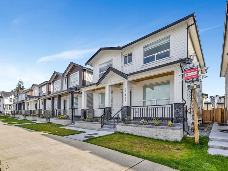 20154 82 Avenue, Langley, BC, V2Y 2A8 - 2