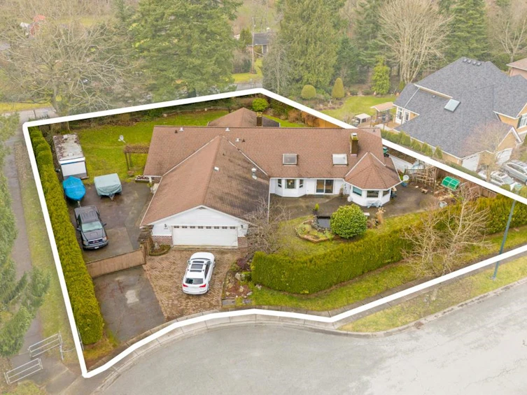 3010 Semiahmoo Trail, Surrey, BC, V4P 1H3