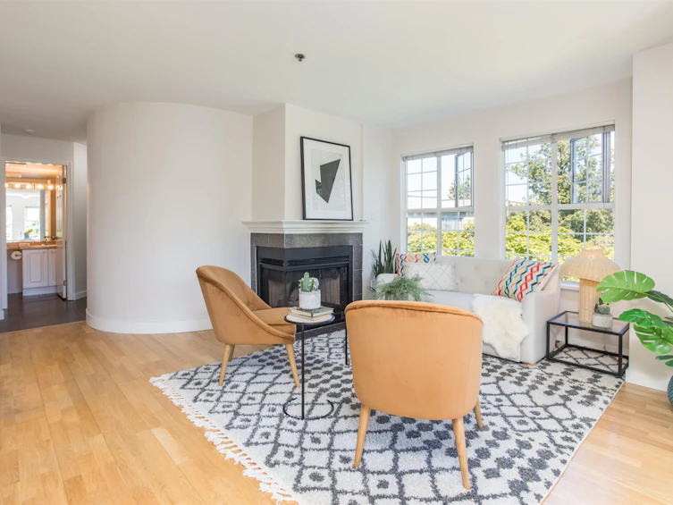 301-2091 Vine Street, Vancouver, BC, V6K 4P7 - 17