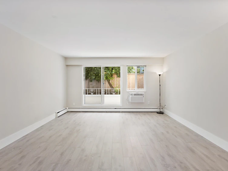 107-12096 222 Street, Maple Ridge, BC, V2X 5W1 - 12