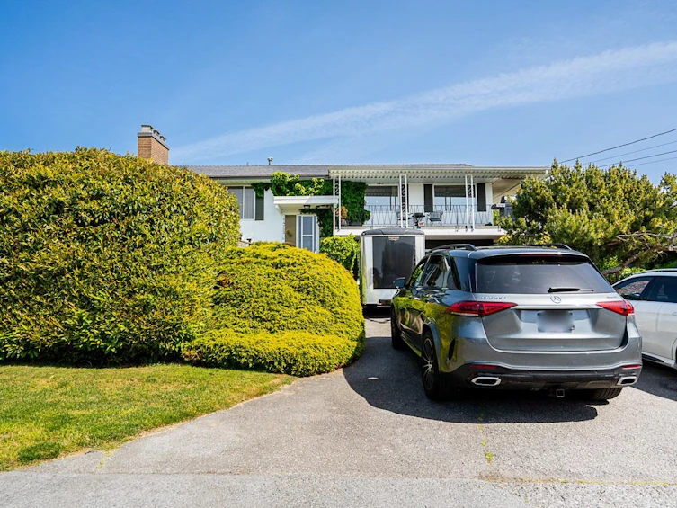 14253 Magdalen Avenue, Surrey, BC, V4B 2W8 - 2