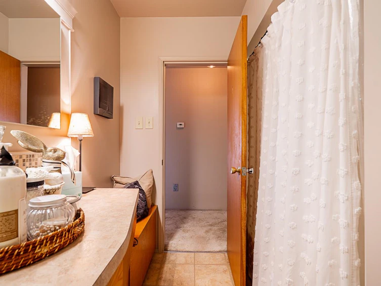 14253 Magdalen Avenue, Surrey, BC, V4B 2W8 - 18