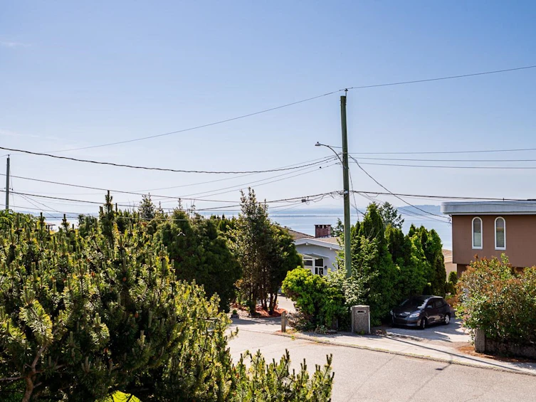 14253 Magdalen Avenue, Surrey, BC, V4B 2W8 - 24
