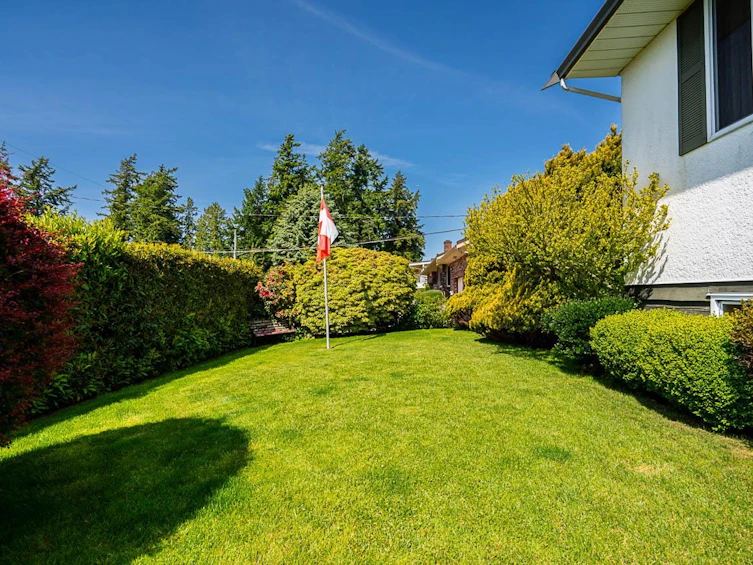 14253 Magdalen Avenue, Surrey, BC, V4B 2W8 - 4