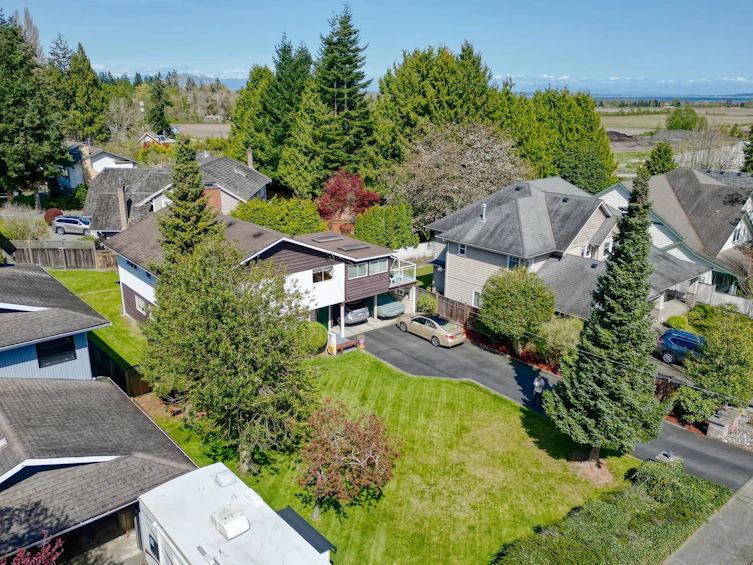 5551 4 Avenue, Delta, BC, V4M 1H2 - 4