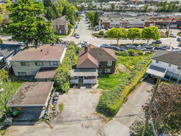 1715 SE Marine Drive, Vancouver, BC, V5P 2R7 - 6