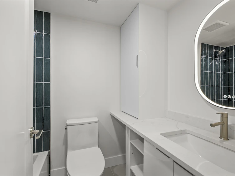 403-2150 Bellevue Avenue, West Vancouver, BC, V7V 1C3 - 17