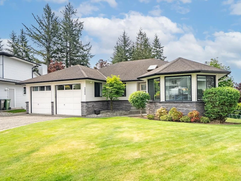 34936 Glenalmond Place, Abbotsford BC V2S 7G6