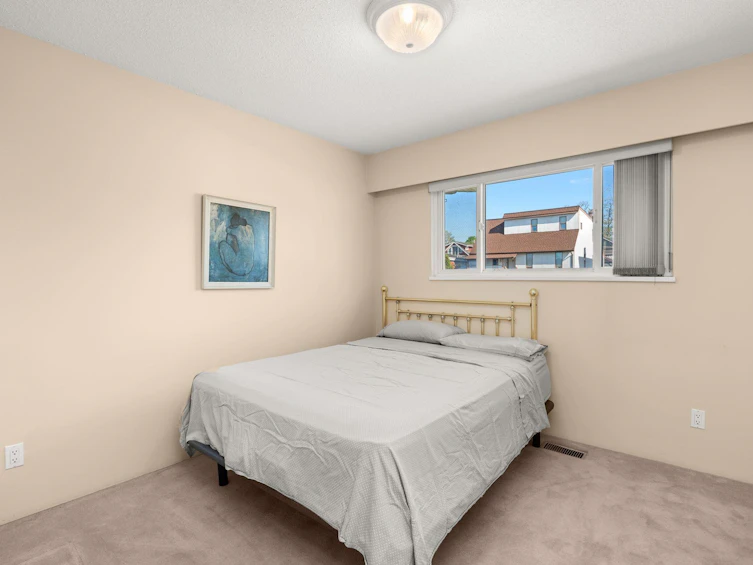 8915 Monroe Avenue, Burnaby, BC, V3N 4E7 - 15