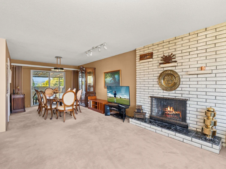 8915 Monroe Avenue, Burnaby, BC, V3N 4E7 - 7