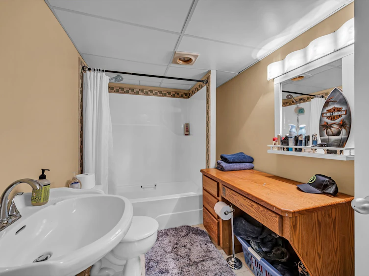 8290 Sheaves Road, Delta, BC, V4C 3W9 - 22
