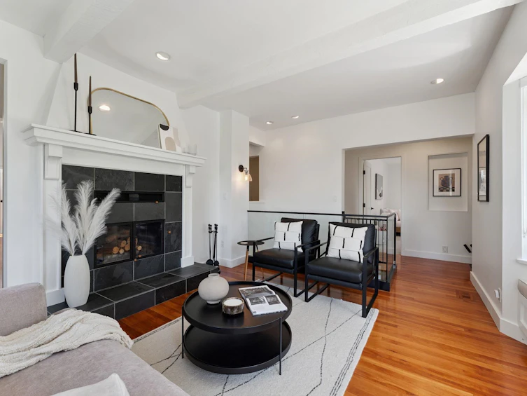 186 W Kings Road, North Vancouver, BC, V7N 2L8 - 3