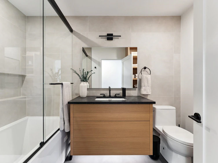 186 W Kings Road, North Vancouver, BC, V7N 2L8 - 21