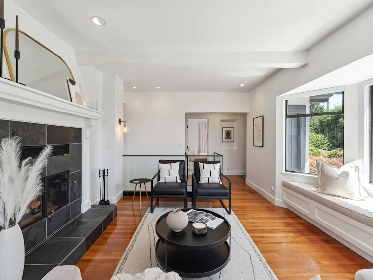 186 W Kings Road, North Vancouver, BC, V7N 2L8 - 5