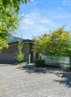 98 Bonnymuir Drive