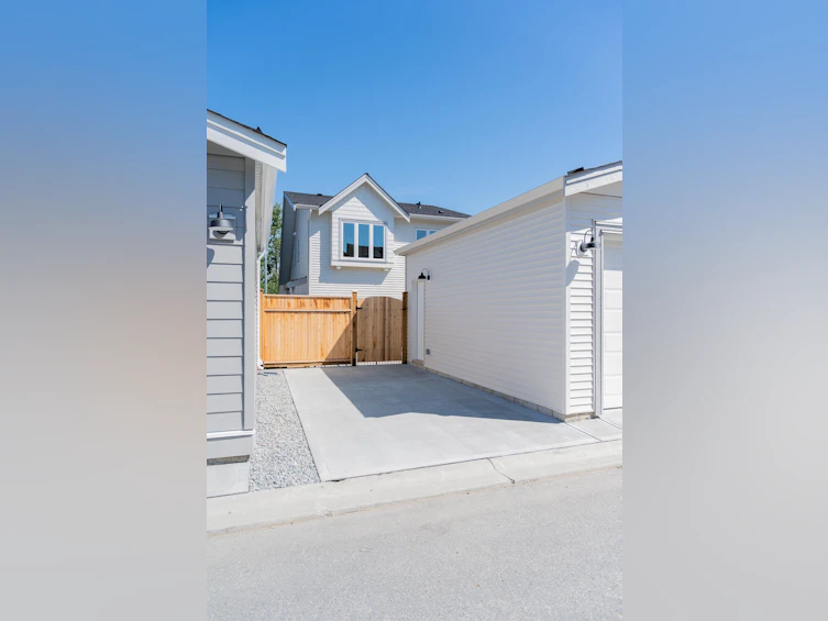19756 75b Avenue, Langley, BC, V2Y 5K2 - 39
