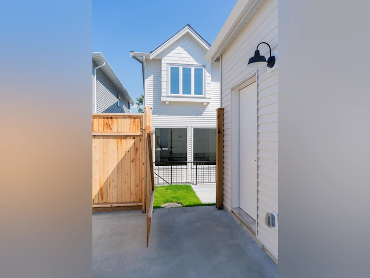 19756 75b Avenue, Langley, BC, V2Y 5K2 - 38