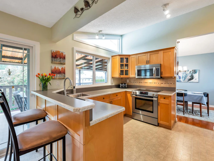 3138 Plimsoll Street, Coquitlam, BC, V3C 3X6 - 9