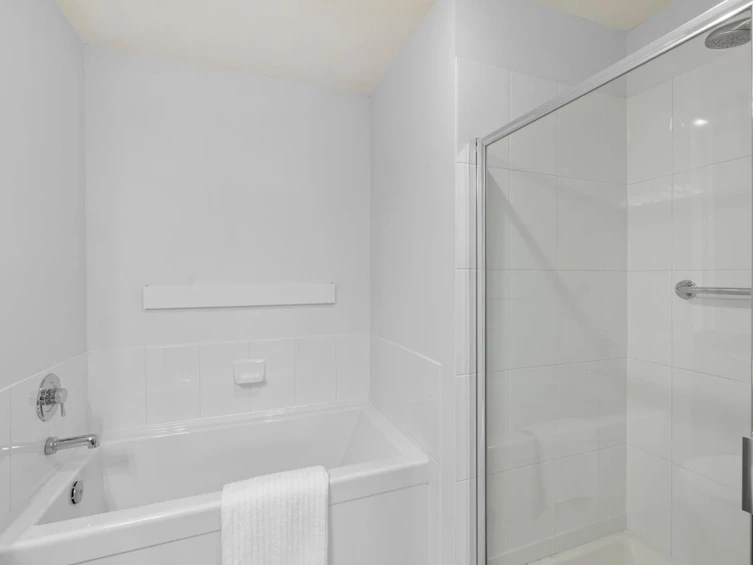 110-2601 Whiteley Court, North Vancouver, BC, V7J 2R7 - 13