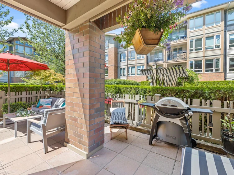 110-2601 Whiteley Court, North Vancouver, BC, V7J 2R7 - 23