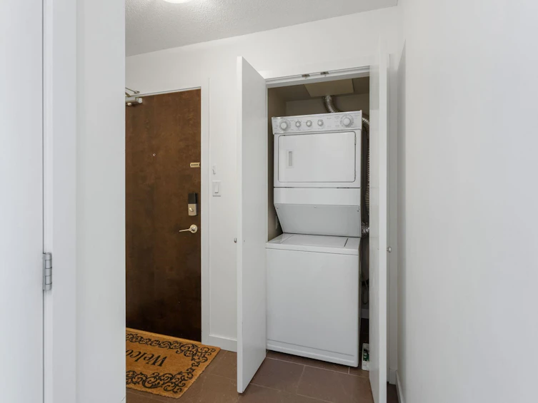1102-688 Abbott Street, Vancouver, BC, V6B 0B9 - 31