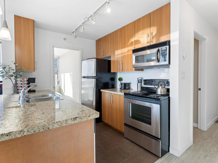 1102-688 Abbott Street, Vancouver, BC, V6B 0B9 - 16