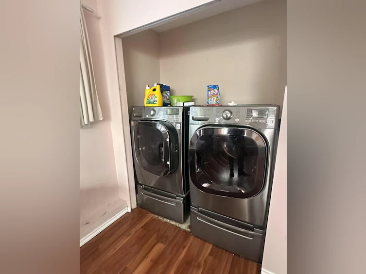 7851 Bennett Road, Richmond, BC, V6Y 1N3 - 6