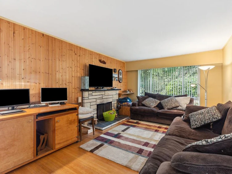 3820 Calder Avenue, North Vancouver, BC, V7N 3S3 - 12