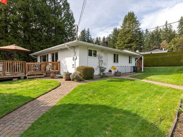 3820 Calder Avenue, North Vancouver, BC, V7N 3S3 - 30