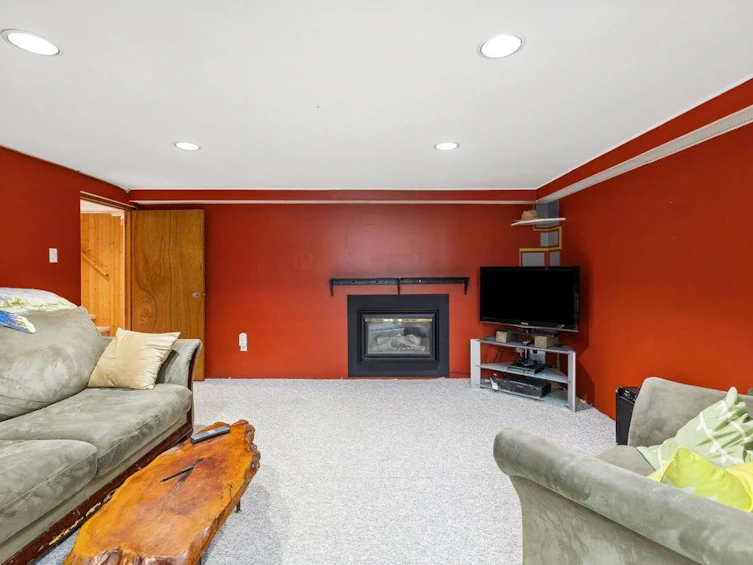 3820 Calder Avenue, North Vancouver, BC, V7N 3S3 - 24