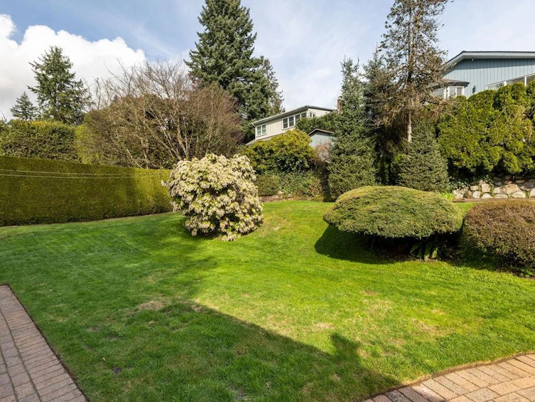 3820 Calder Avenue, North Vancouver, BC, V7N 3S3 - 33