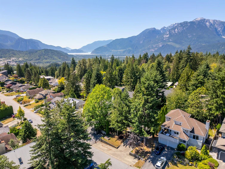 1039 Tobermory Way, Squamish, BC, V0N 3G0 - 32