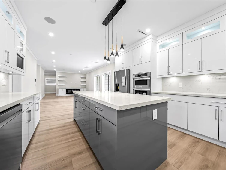 12266 Flury Drive, Richmond, BC, V6V 1H5 - 10