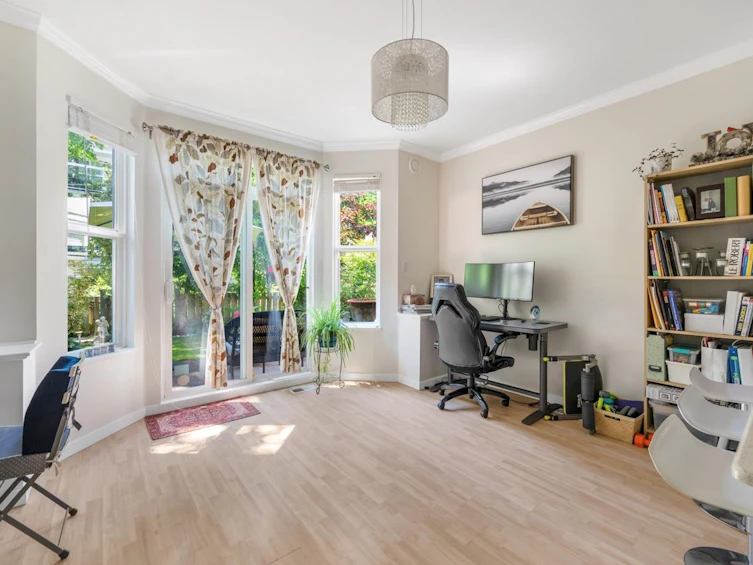 8577 Aquitania Place, Vancouver, BC, V5S 4V7 - 15