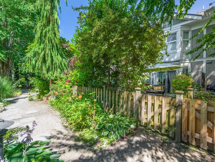 8577 Aquitania Place, Vancouver, BC, V5S 4V7 - 22