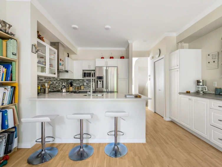8577 Aquitania Place, Vancouver, BC, V5S 4V7 - 16