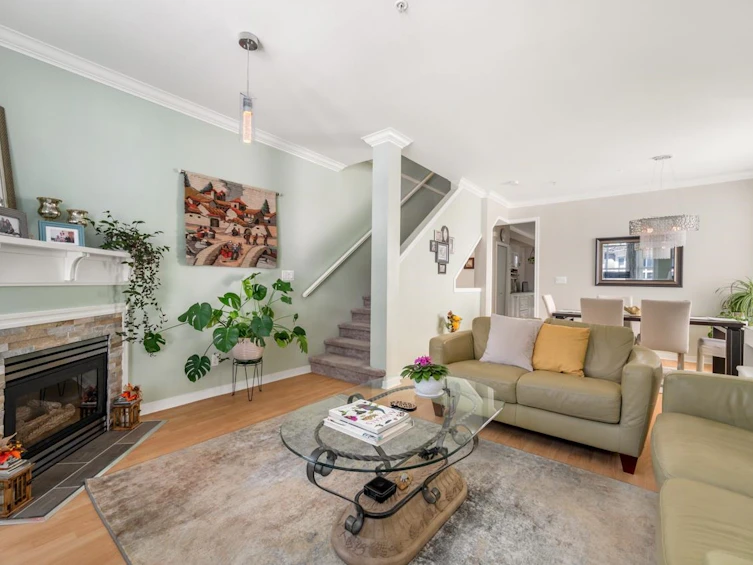 8577 Aquitania Place, Vancouver, BC, V5S 4V7 - 5