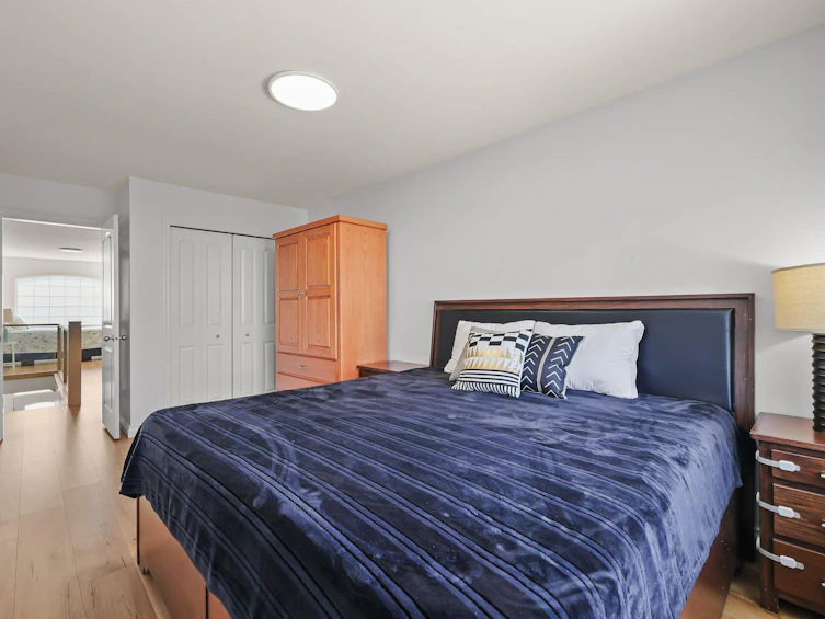 18629 56b Avenue, Surrey, BC, V3S 7N2 - 18