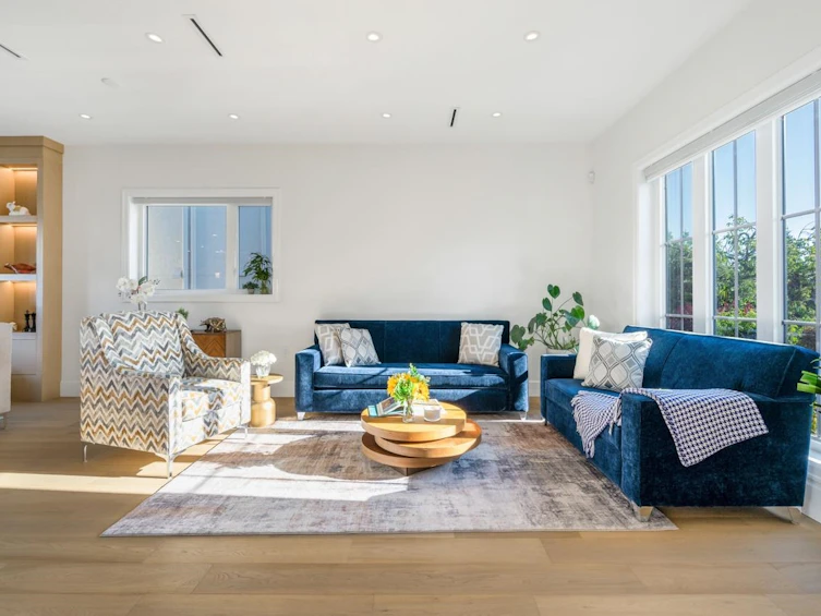 7662 French Street, Vancouver, BC, V6P 4V6 - 2