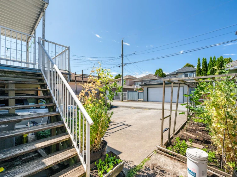 6205 Kirkland Street, Vancouver, BC, V5S 3P8 - 18