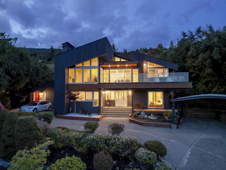 1361 Camridge Road, West Vancouver, BC, V7S 2M7