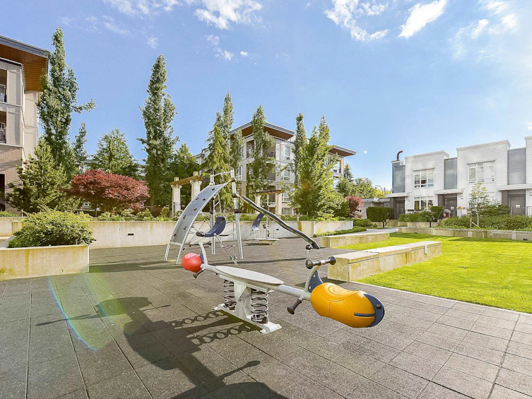 2709-13325 102a Avenue, Surrey, BC, V3T 0J5 - 28