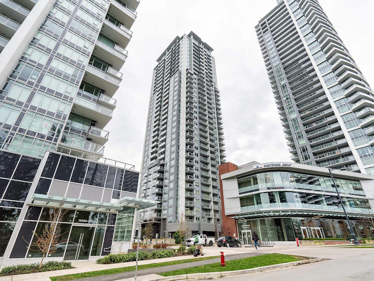 2709-13325 102a Avenue, Surrey, BC, V3T 0J5 - 33