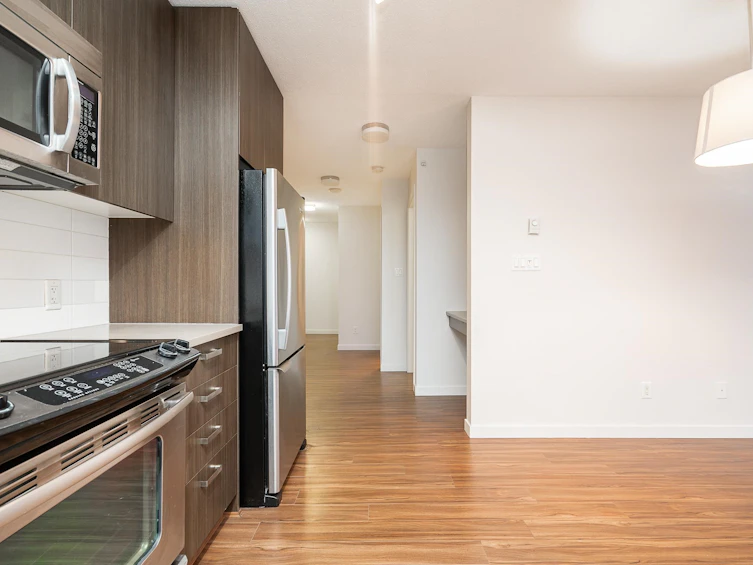 2709-13325 102a Avenue, Surrey, BC, V3T 0J5 - 3