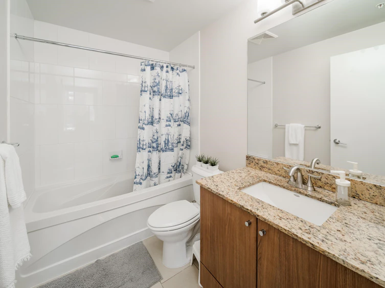 608-280 Ross Drive, New Westminster, BC, V3L 0C2 - 18