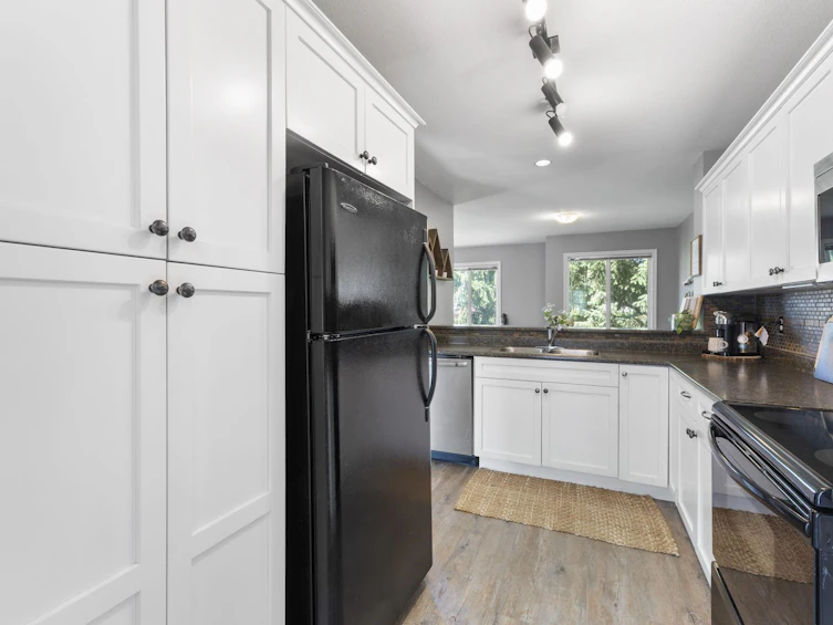 5-46321 Cessna Drive, Chilliwack, BC, V2P 1A7 - 9