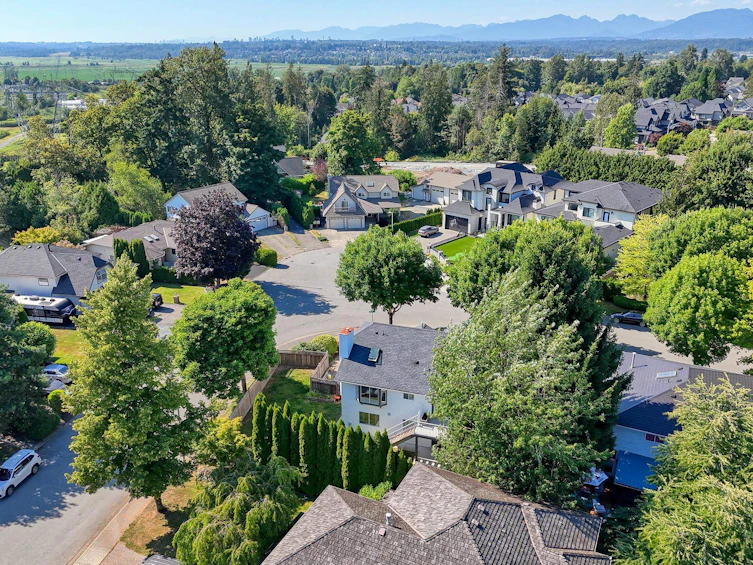 18116 Claytonhill Drive, Surrey, BC, V3S 7N6 - 36